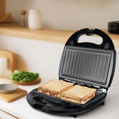 Gaufrier et machine à sandwich 3 en 1